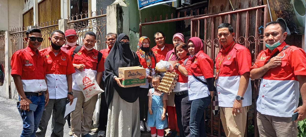 Sambut Ramadhan, Pengurus DPD PWRI Riau Berbagi Sembako