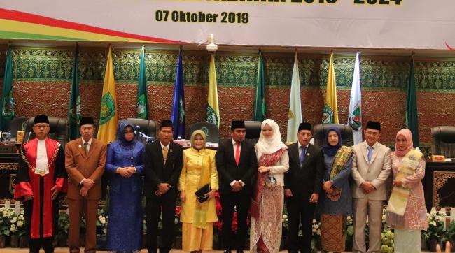 Pelantikan Empat Pimpinan Dewan DPRD Provinsi Riau Periode 2019-2024
