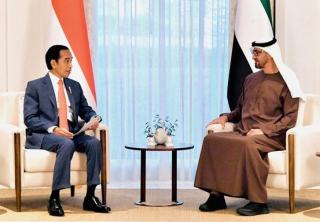 Jokowi Bertemu Pangeran Mohammed Bin Zayed di Abu Dhabi